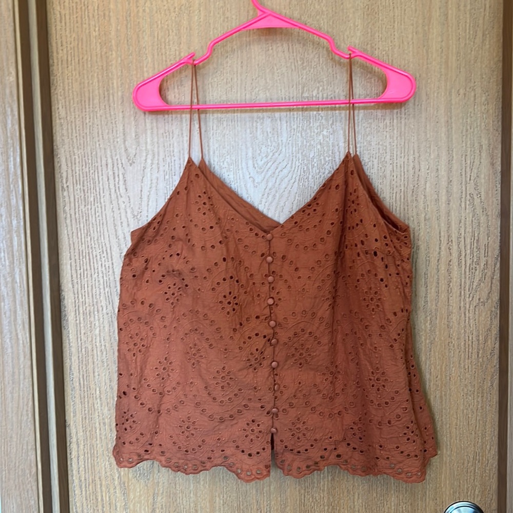 Cropped tank
